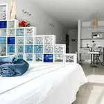 Blue Loft En Main Street * Corralejo