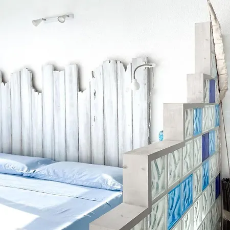 Rentalfue Blueloft Main Street Apartment *